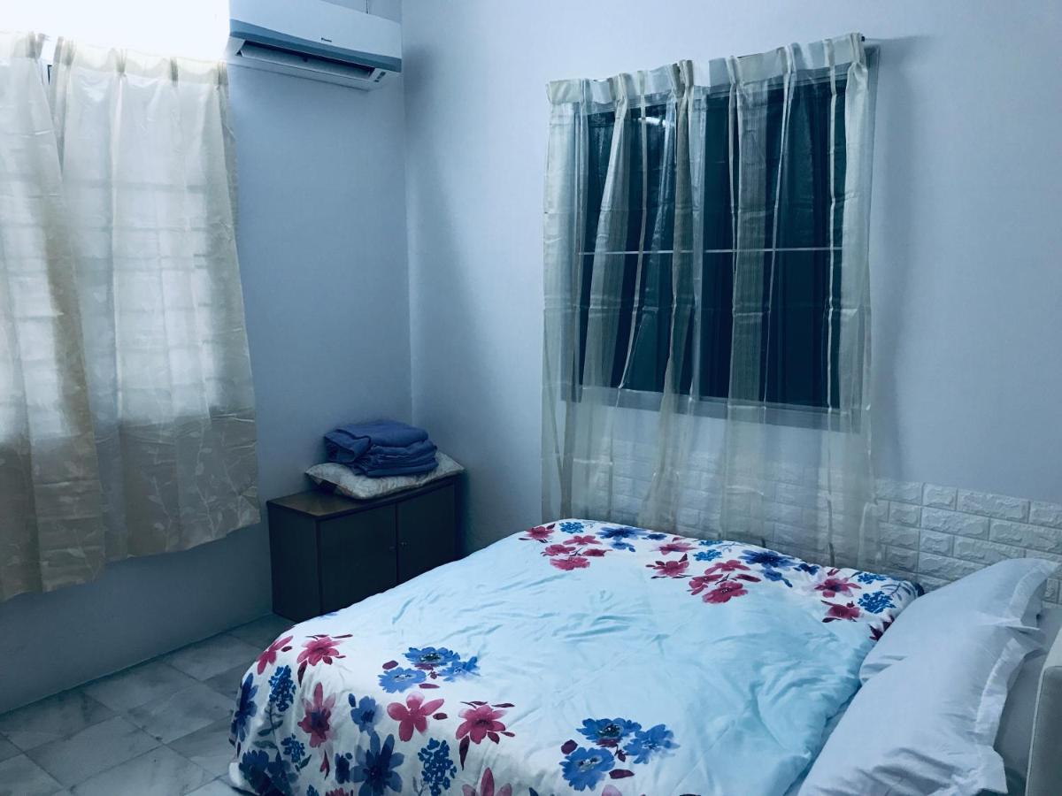 Cozy And Comfortable Homestay In Sungai Siput Esterno foto